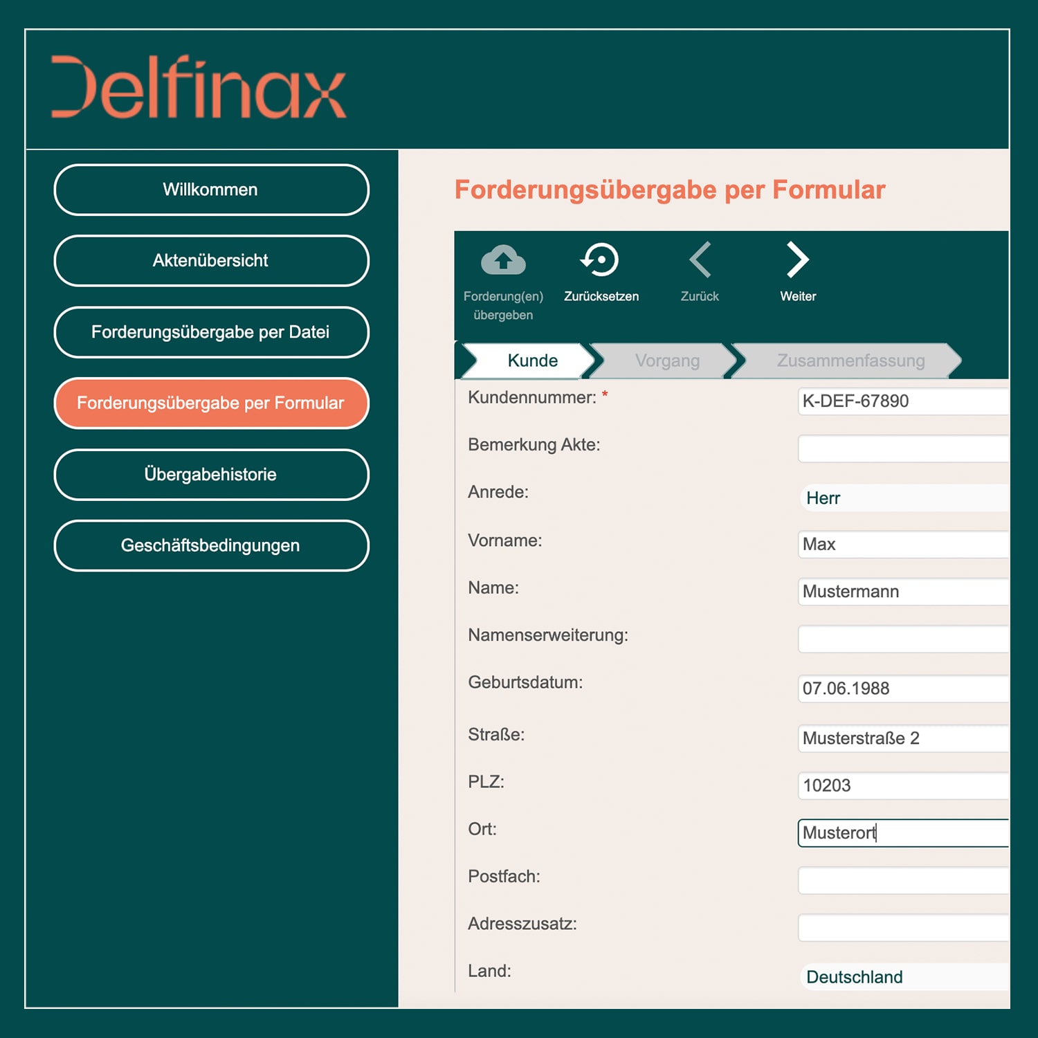 Im Delfinax Mandantenportal die Forderungsübergabe per Formular wählen und die Kundendaten eintragen.